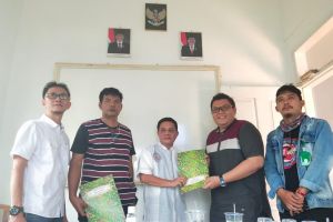SMSI Provinsi Serahkan SK Pengurus SMSI Kabupaten/Kota Se-Provinsi Jambi