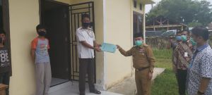 Satu Keluarga Mantan Pasien Covid-19 Terharu Diurus Langsung Oleh Al Haris