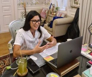 Yayasan Dian Sastrowardoyo - Magnifique Gelar Webinar M-Class Keempat dengan Tema Sustainable Fashio