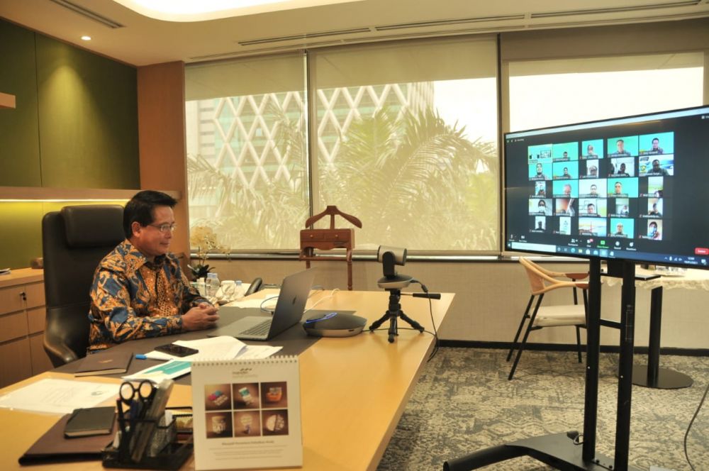 Ketua Project Management Office (PMO) Integrasi dan Peningkatan Nilai Bank Syariah BUMN Hery Gunardi saat mengikuti Webinar Sharia Economic Outlook Ekonomi Syariah Indonesia 2021. 