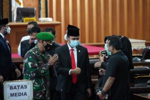 Danrem 042/Gapu Hadiri Sidang Paripurna Tentang Pembahasan LKPj Gubernur Jambi