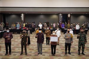 Danrem 042/Gapu Hadiri Rakor dan Penandatanganan Pakta Integritas PSU Cagub Provinsi Jambi