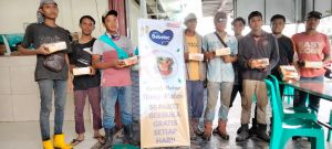 Bagikan 55.555 Paket Nutrisi Buka Puasa Sabang-Merauke, Alfamart dan Bebelac Pecahkan Rekor Muri