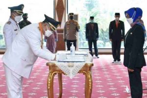 Pj Gubernur Lantik Hamas-Apri sebagai Bupati dan Wakil Bupati Bungo Periode 2021-2024