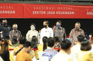 OJK Percepat Vaksinasi untuk Industri Jasa Keuangan