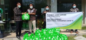 PT. Sawit Jambi Lestari Salurkan Sembako Bagi Usaha Kecil & Rumahan Terdampak Covid-19