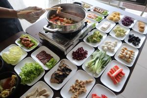 BW Luxury Jambi Hadirkan K-Food Festival, Makan Sepuasnya, Menangkan Album BTS “Butter”
