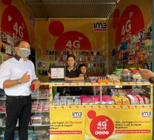 Warga Parit Culum II Lancar Internetan dengan Signal 4G Plus Kuat IM3 Ooredoo
