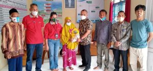 SKK Migas - KKKS SRMD Serahkan Bansos untuk Masyarakat Pra Sejahtera