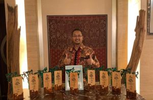 Tingkatkan Inovasi Berbasis Lingkungan, PKT Raih The Best Indonesia Green Awards 2022