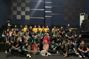 Sanggar Hima Bahasa Indonesia Unbari Kembali Hadir Tunjukkan Eksistensinya di Panggung Teater