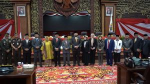 Gubernur Hadiri Pengucapan Sumpah Janji PAW Anggota DPRD Provinsi Jambi 