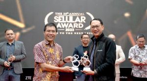 Gerakan Smartfren 100% untuk Indonesia Raih Penghargaan Selular Awards 2023