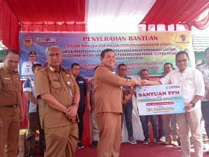 SKK Migas-KKKS SRMD Salurkan Bantuan Penanganan Stunting dan Pembangunan Pagar Sekolah