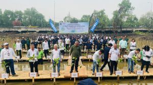 50 Tahun Hadir di Indonesia, Yamaha Upayakan Reduksi Emisi Karbon Melalui CSR Penanaman Mangrove 