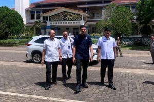 Ketua DPRD Provinsi Jambi Pantau Langsung Tes CAT PPDB SMA Titian Teras