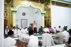 Safari Ramadhan di Masjid Al Aqsho, Gubernur Ajak Pertahankan Julukan Kota Santri