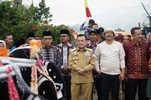 Program Pejabat Tidur di Dusun, Gubernur Sebut Agar Pejabat Tahu Kondisi Masyarakat yang Sebenarnya