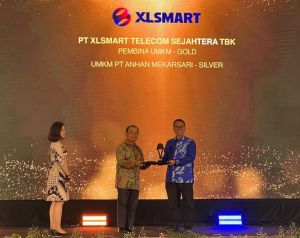 XLSMART Raih 3 Penghargaan Nasional Bergengsi Tahun 2025