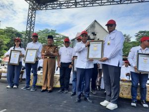 Ini 4 Rekor MURI Pada Penutupan PKKMB Unja, Salah Satunya Pembukaan Reksadana 