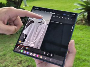 Gemini AI di Galaxy Z Fold7: Multitasking, Riset Instan, dan Visualisasi Ide di Satu Perangkat