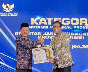 OJK Provinsi Jambi Raih Anugerah Keterbukaan Informasi Publik Tahun 2025