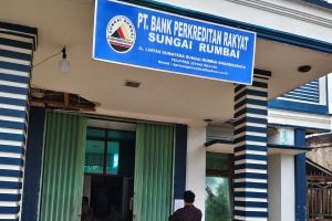 OJK Cabut Izin Usaha PT Bank Perkreditan Sungai Rumbai