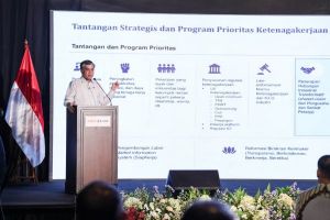 Pemanfaatan AI di Indonesia Masih Rendah, Menaker: Pekerja Harus Siap Hadapi Perkembangan Teknologi