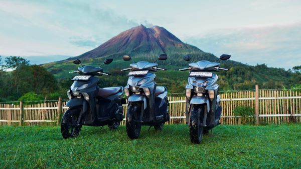 Yamaha GEAR ULTIMA Sukses Tembus Kaki Gunung Sinabung Walau Hujan & Lewati Jalur Berbatuan Ekstrem