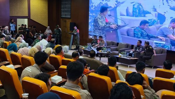 Kuliah Umum di Unja, Gubernur Al Haris Ajak Mahasiswa Jadi Agen Pencegah Karhutla