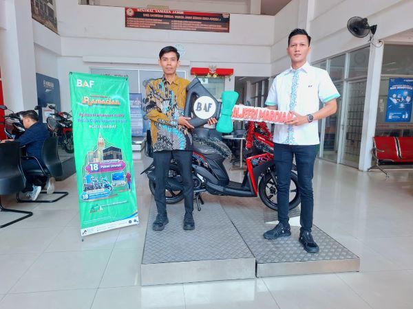 Aljefri Mardian, Pemenang Program Semarak Berkah BAF Terima Hadiah Yamaha Mio M3