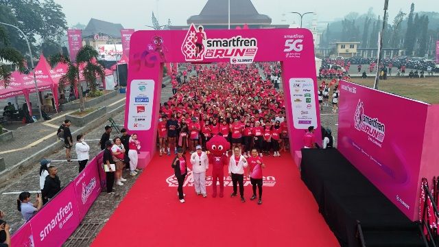 Fun Run Smartfren 5G Palembang Hadirkan Semangat Lari Bersama Ribuan Peserta